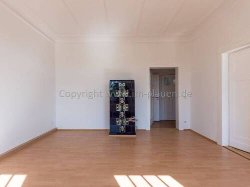 Wohnzimmer - 4 Zimmer Etagenwohnung zur Miete in Plauen