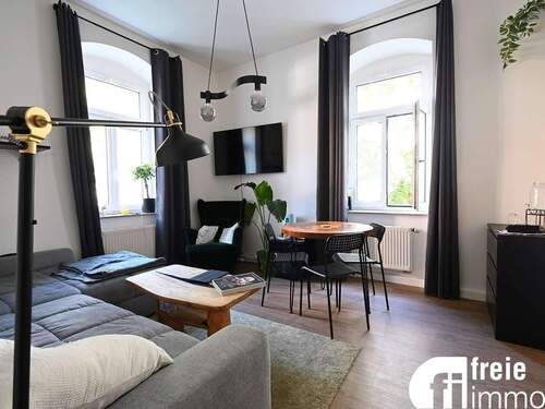 Wohnzimmer - 2 Zimmer Etagenwohnung zum Kaufen in Dresden