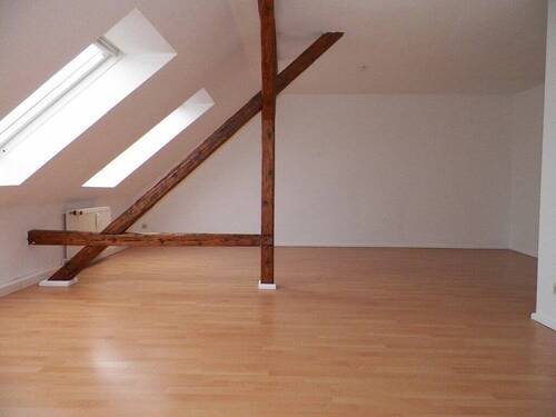 Wohnzimmer - 3 Zimmer Etagenwohnung in Zwickau