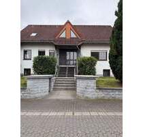 Hauptwohnung in Zweifamilienhaus mit Garage und Werkstattraum - Hohenstein Breithardt