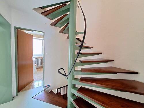 Treppenhaus in das Obergeschoss - 