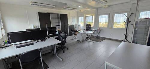 Bürobereich untere Etage - Halle in Hürth zur Miete