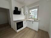 Küche - Erstbezug nach Sanierung - Moderne 2-Zimmer-Wohnung mit neuer Einbauküche