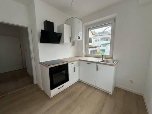 Küche - Erstbezug nach Sanierung - Moderne 2-Zimmer-Wohnung mit neuer Einbauküche