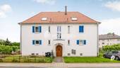 Außenansicht 1 - Haus im Haus! Stilvolle und große Wohnung mit fünf Zimmern, Garten und Terrasse