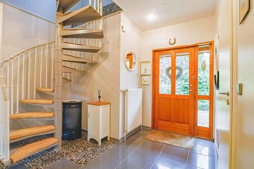 Diele / Flur Ansicht II - 