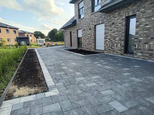 Bild 2 - 5 Zimmer Doppelhaushälfte zur Miete in Hammah