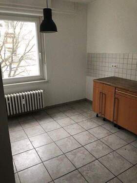 Küche1 - 6 Zimmer Etagenwohnung in Ludwigshafen
