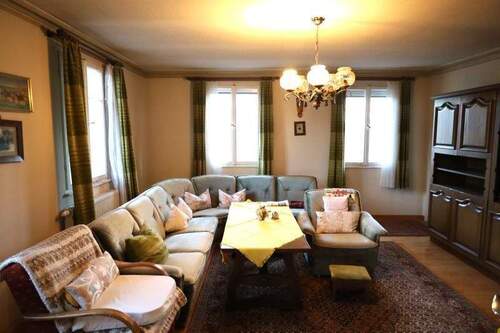 Wohnen - 5 Zimmer Mehrfamilienhaus, Wohnhaus in Veringenstadt