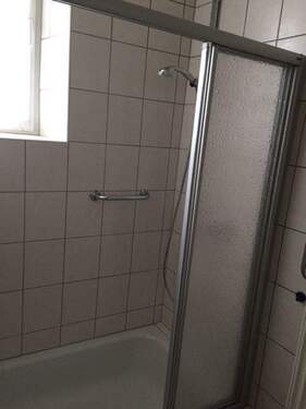 Bad EG - Mehrfamilienhaus, Wohnhaus mit 96,00 m&sup2; in Volkach zum Kaufen