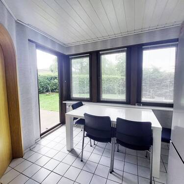 Küche Haupthaus.jpg - 4 Zimmer Einfamilienhaus zum Kaufen in Stade