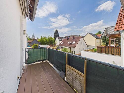 Balkon mit Weitblick - Ruhige Lage in Mainz Laubenheim mit Terrasse, Balkon und eigener Garage