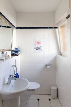 WC - 