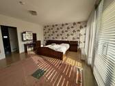 großes Elternschlafzimmer - 