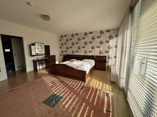 großes Elternschlafzimmer - 