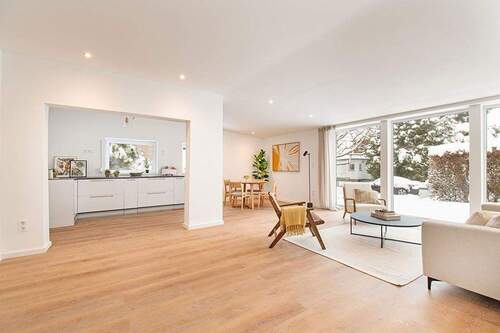 Wohn-Essbereich - 6 Zimmer Einfamilienhaus zum Kaufen in Hamburg