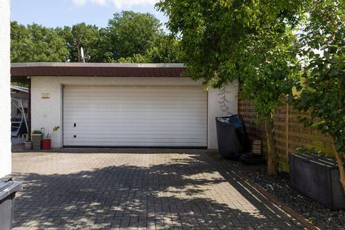 Garage - 
