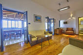 Offenes Wohnzimmer - 6 Zimmer Einfamilienhaus zum Kaufen in Zlarin