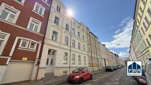 Historisches Gebäude - Etagenwohnung mit 111,00 m² in Schwerin zum Kaufen