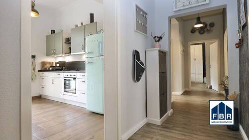 Weitläufiger Korridor - 