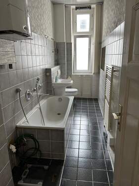 Badezimmer - Etagenwohnung mit 68,60 m² in Berlin zum Kaufen