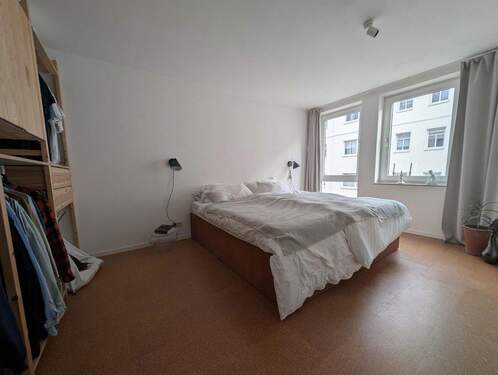 Schlafzimmer 1 - Etagenwohnung mit 75,00 m² in Leipzig zum Kaufen