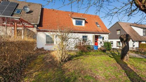 Außenansicht 3 - 6 Zimmer Doppelhaushälfte zum Kaufen in Salzgitter-Bad