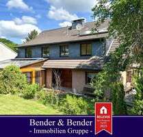 Großzügiges Zweifamilienhaus mit Potenzial und wertvoller Baureserve! - Forst Seifen