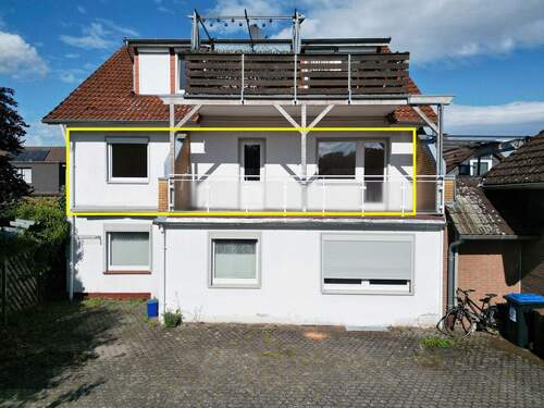 Hofansicht - 4 Zimmer Etagenwohnung in Barsinghausen