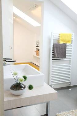 Modernes Badezimmer - 