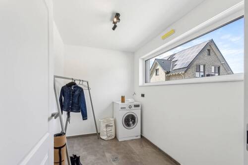 großzügiger Abstellraum - 4 Zimmer Doppelhaushälfte in Geilenkirchen / Teveren