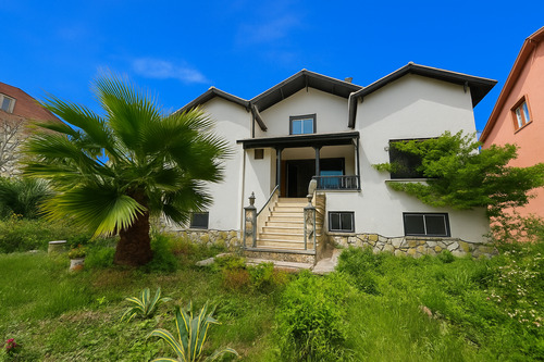 Ansicht - Großzügiges Einfamilienhaus bei Istanbul: Eleganz trifft Erholung, Ihr Rückzugsort in Yalova