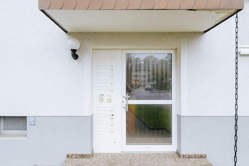 Hauseingang - 3 Zimmer Etagenwohnung in BI-Sennestadt