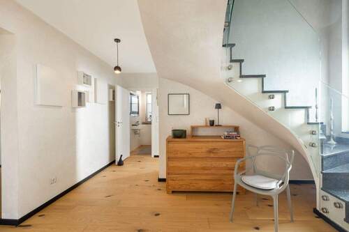 Entree - 6 Zimmer Einfamilienhaus in Solingen