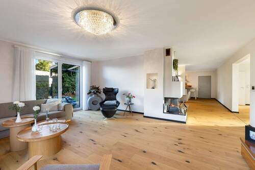 Wohnbereich mit Kamin - 