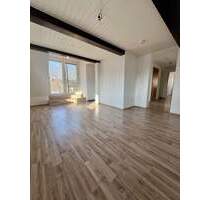 Charmante 3-Zimmer-Dachgeschoss-Wohnung mit Dachterrasse in Nürnberg-Schniegling