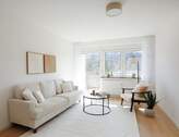 Wohnzimmer Bild 1 - Stilvolle 2 Zimmer Wohnung - frisch renoviert & bezugsbereit