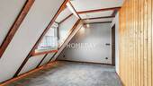 1. OG Schlafzimmer 2 - 
