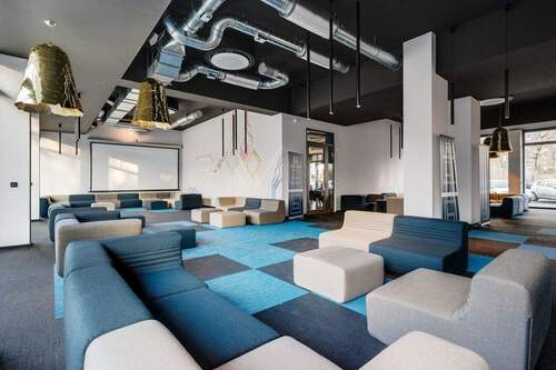 Lobby 2 - 