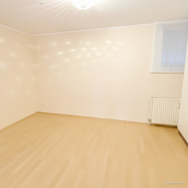 Zimmer 3 Gartengeschoss KI bearbeitet - 