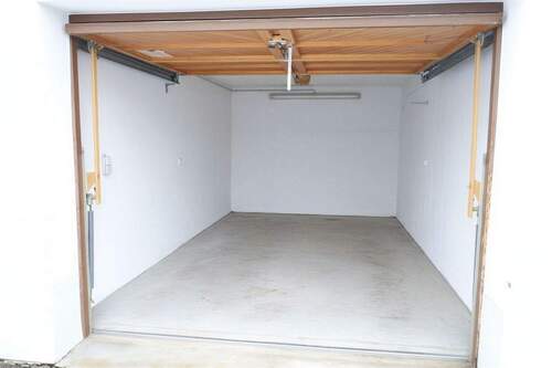 Garage - 