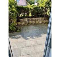 Hochwertig sanierte 2-Zi.-Wohnung mit EBK, neue Fenster - Leonberg