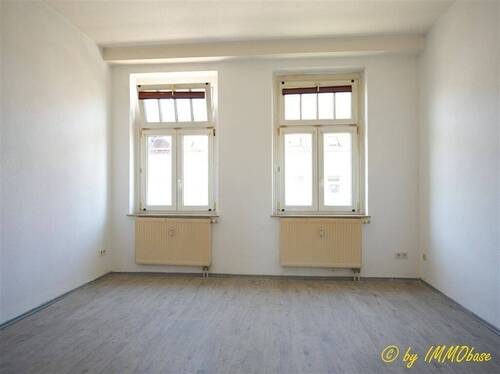 Wohnzimmer - 4 Zimmer Etagenwohnung in Frankenberg