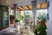 Blick zur neuen Terrasse - 