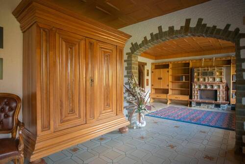 Diele - Einfamilienhaus mit 209,00 m&sup2; in Schmitten im Taunus zum Kaufen