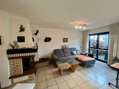 Bild 2 - 4 Zimmer Reihenmittelhaus zum Kaufen in Friedrichsdorf