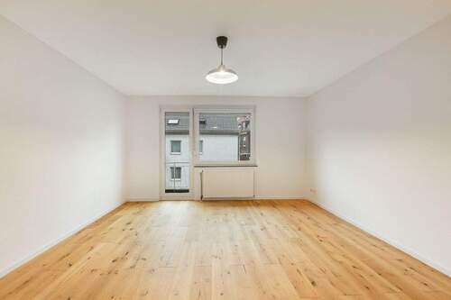 Wohnzimmer - Agnesviertel-Juwel: Helle 3-Zimmer-Wohnung in Top-Lage