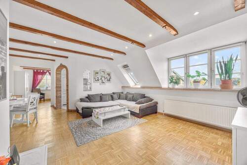 Wohnzimmer - Etagenwohnung mit 94,00 m&sup2; in Holm zum Kaufen