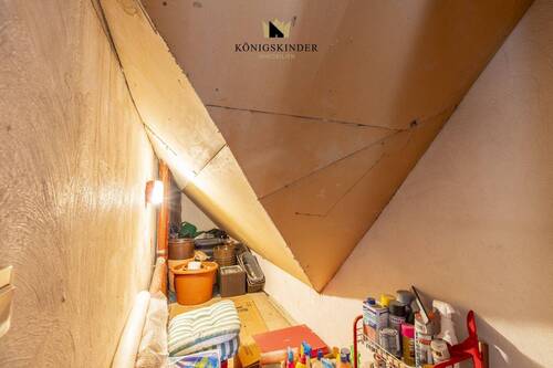 Abstellraum - Zugang auch vom Balkon möglich - 