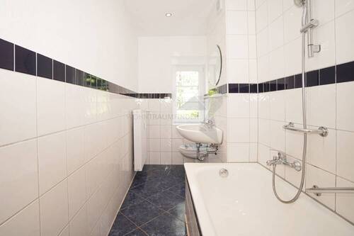 Bad - 2 Zimmer Etagenwohnung in Penig